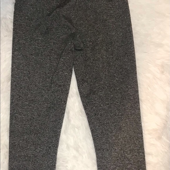 Champion Authentic Athleticwear Girls Gray Leggings Pants 5/6 - Picture 3 of 4